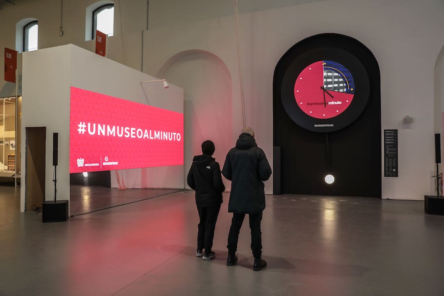 #unmuseoalminuto: un grande orologio digitale che celebra i musei d’impresa
